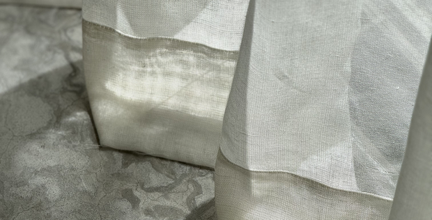 <h2><strong>Cada rayo de luz es distinto,<br/>como cada tela que lo filtra.</strong><br/><span style="text-decoration:underline">Elegí cortinas que respiran con tu casa.</span></h2>